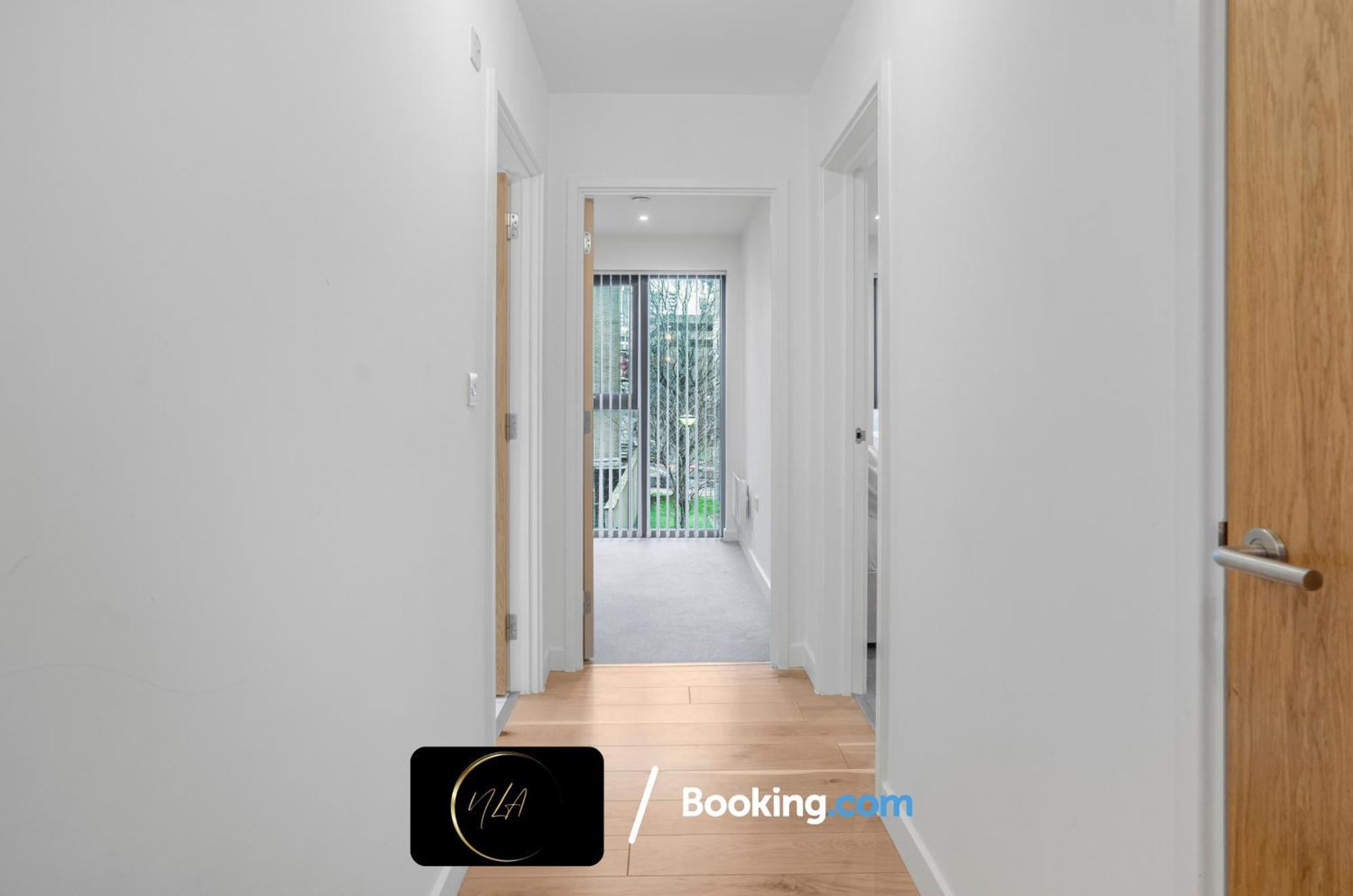 City Centre Apartment With Free Parking, 2 Bathrooms, Netflix And Wifi - Suitable For Contractors And Families - By Noor Luxury Accommodations Birmingam Exterior foto
