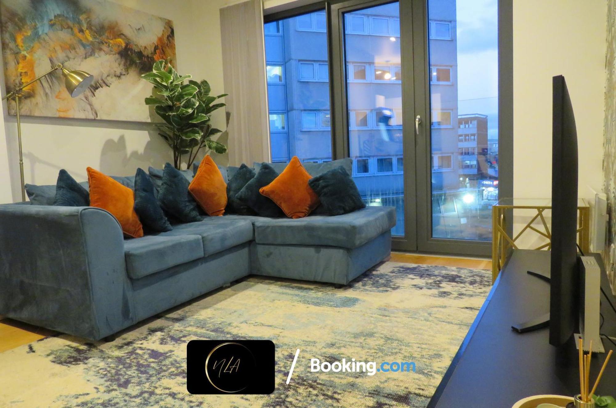 City Centre Apartment With Free Parking, 2 Bathrooms, Netflix And Wifi - Suitable For Contractors And Families - By Noor Luxury Accommodations Birmingam Exterior foto