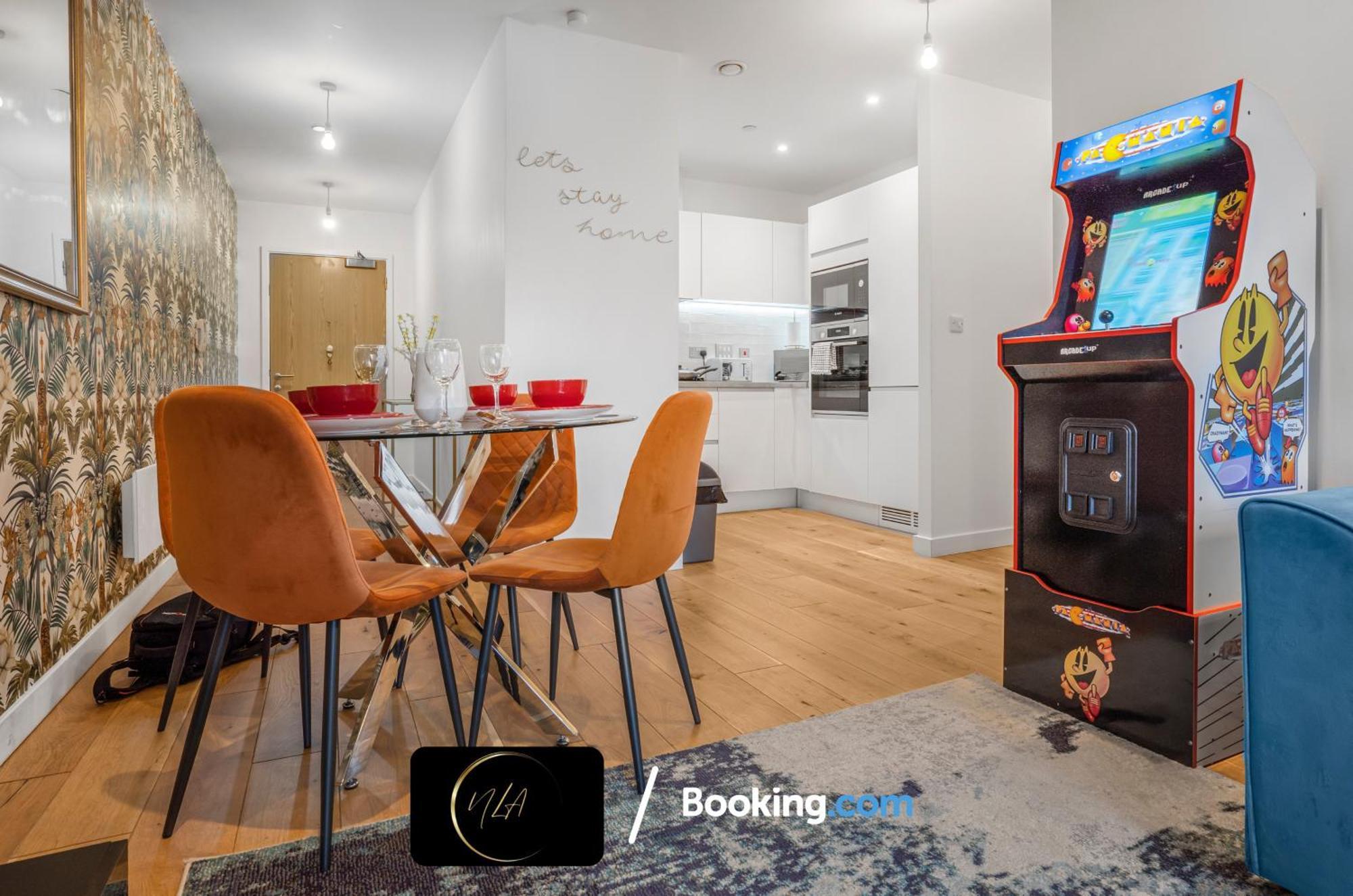 City Centre Apartment With Free Parking, 2 Bathrooms, Netflix And Wifi - Suitable For Contractors And Families - By Noor Luxury Accommodations Birmingam Exterior foto