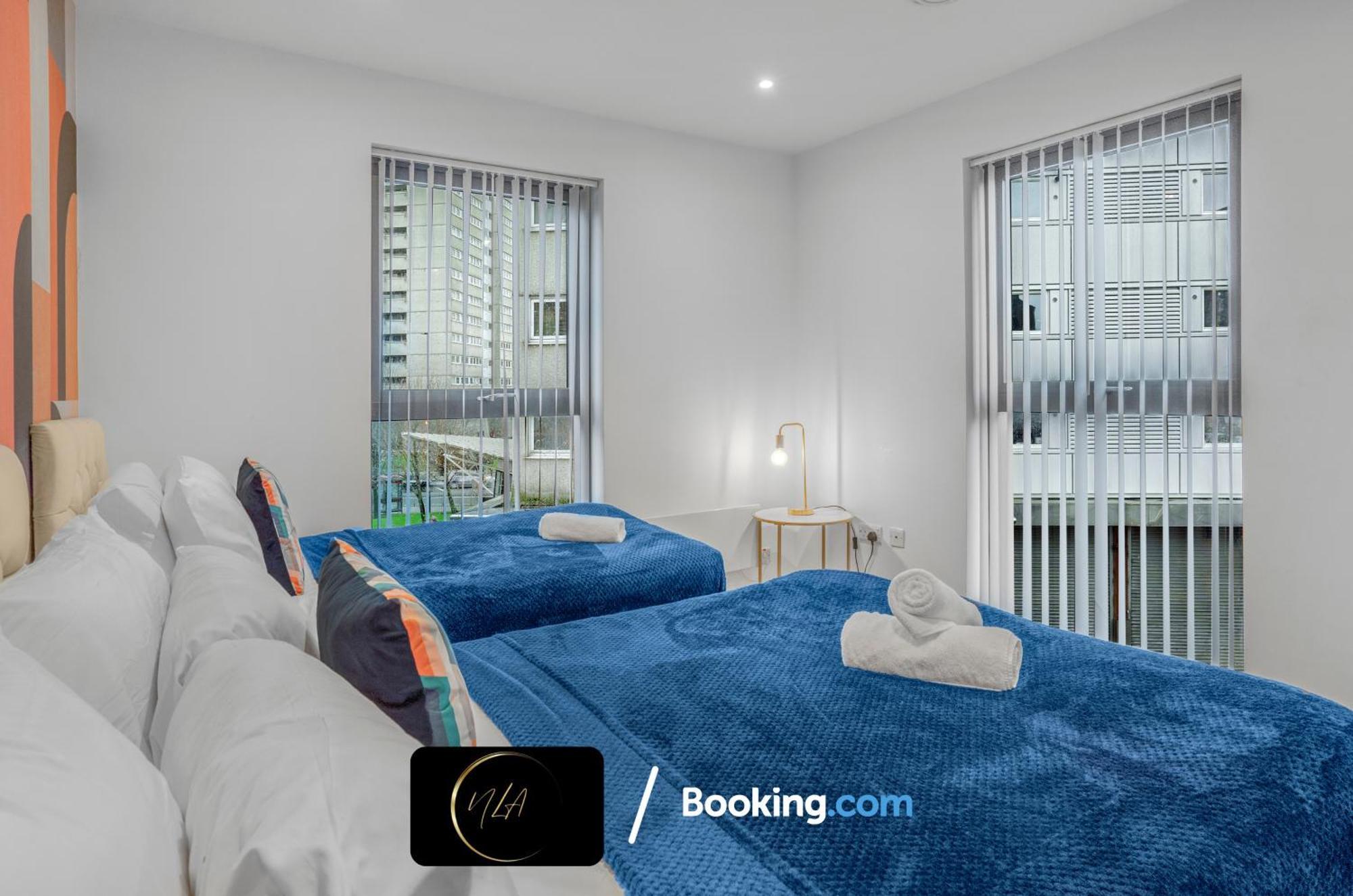 City Centre Apartment With Free Parking, 2 Bathrooms, Netflix And Wifi - Suitable For Contractors And Families - By Noor Luxury Accommodations Birmingam Exterior foto